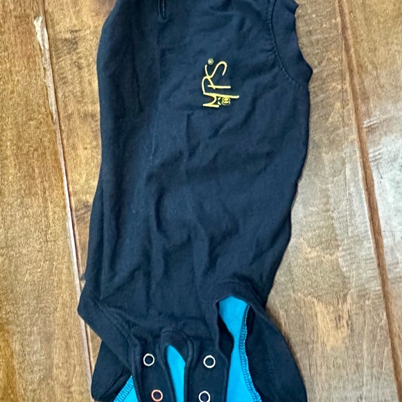 Black Dog Surgery Recovery Onsie with snap closure - Picture 7 of 7